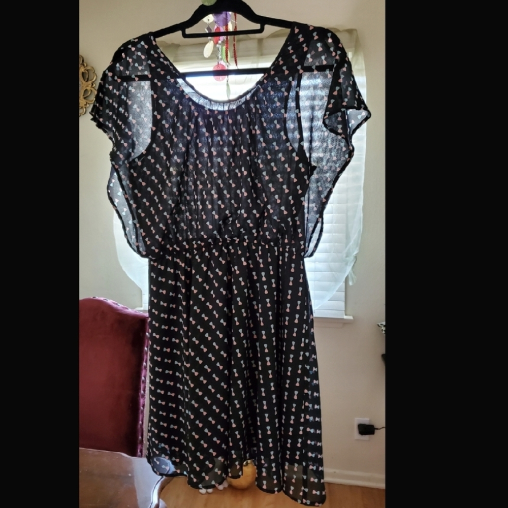 Dress - Picture 7 of 7